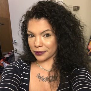 Meet your Posher, Justine